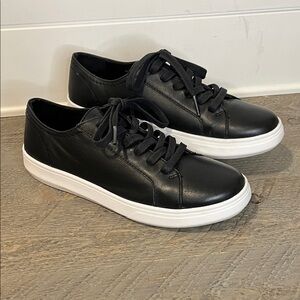 Patina - Black Portland Leather Casual Low Top Lace Up Sneaker - Size 8.5